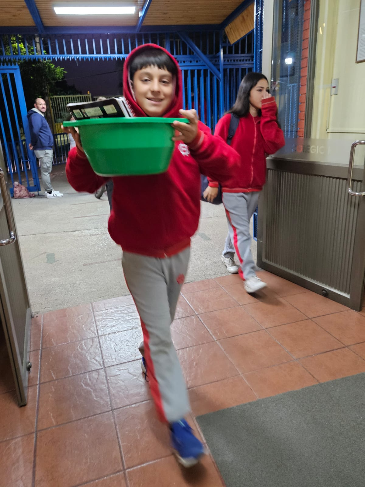 ¡Día sin Mochila en el Colegio HF Camilo Henríquez! 2025 - 487329455_1150106973578960_8739598014139165966_n.jpg